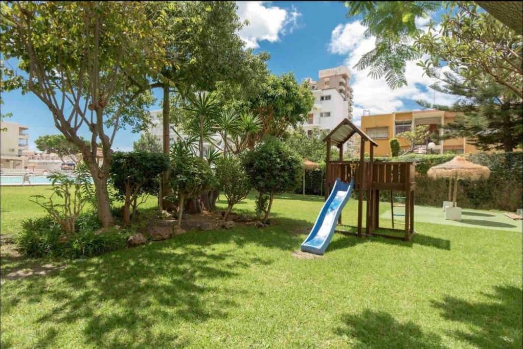 Magnifico Apartamento En La Carihuela, Torremolino Torremolinos Exterior foto